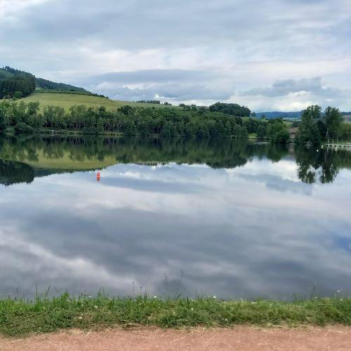 paysage_beaujolais_lac_des_sapins©j.rivier